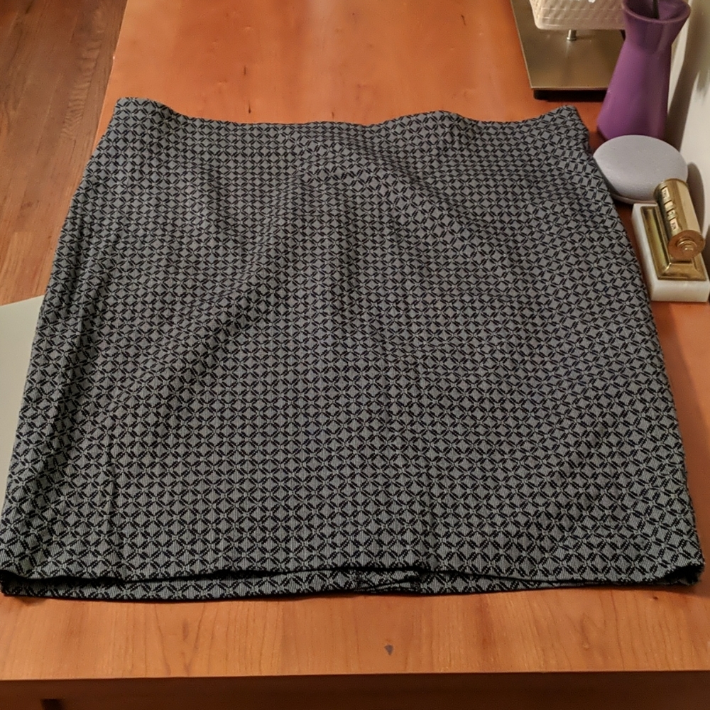 Classic Geometric Black and Gray Women's Skirt